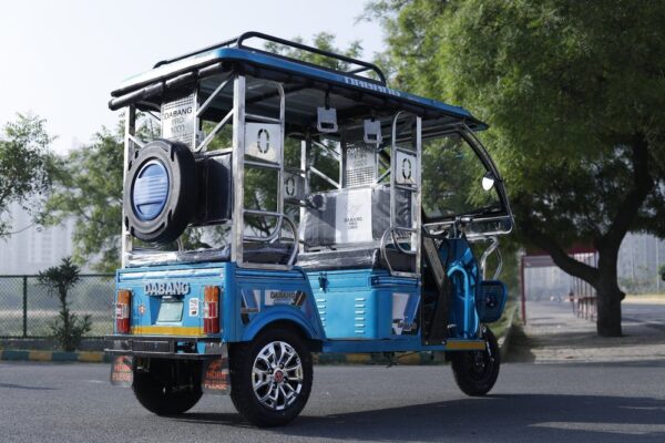 Vajrayaan Pro 1000 Electric Rickshaw - Image 3